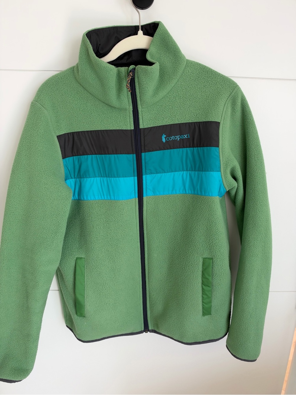 Cotopaxi women's ' Green Fleece Jacket with Blue Stripe